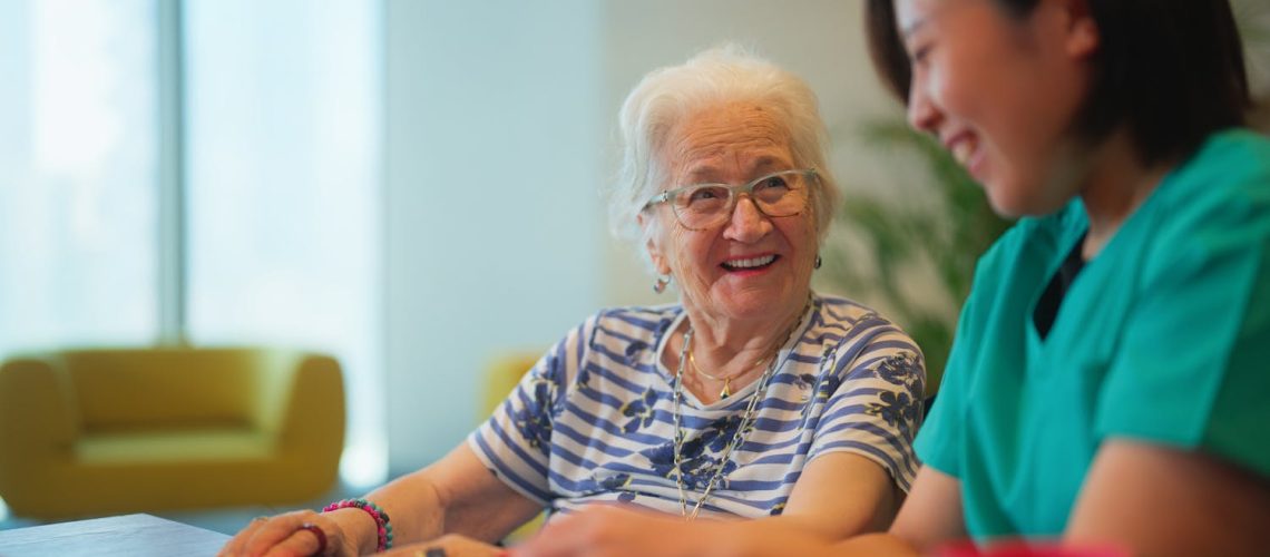 Bradykinésie : comment reconnaître ce trouble du mouvement ?